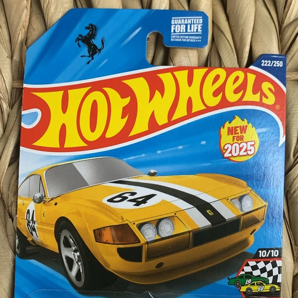 Ferrari 365 GTB4 Competizione Hot Wheels Yellow Race Car Hotwheels Racing New